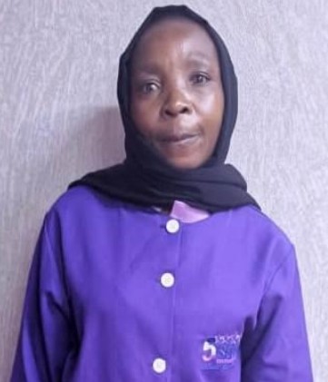 صورة إستير نجوكي نغوغي